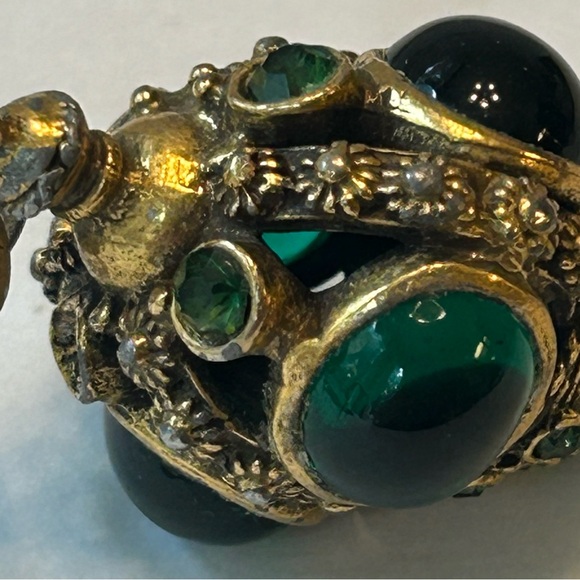 Vintage Gold and Green Pendant - Picture 4 of 14